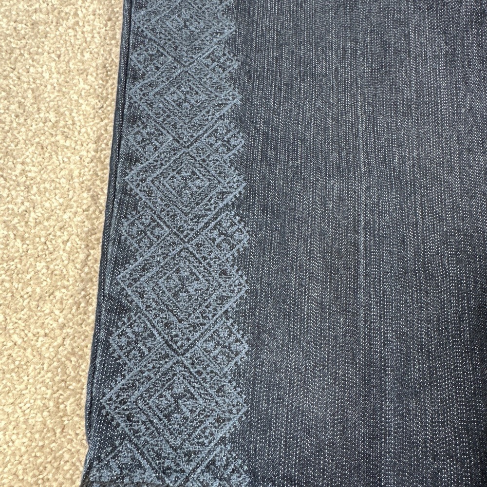 CJ Banks Women Denim Mod Curvy Fit Capri Petite Woman 6P Jeans A1705‎ embroidery - Picture 14 of 14